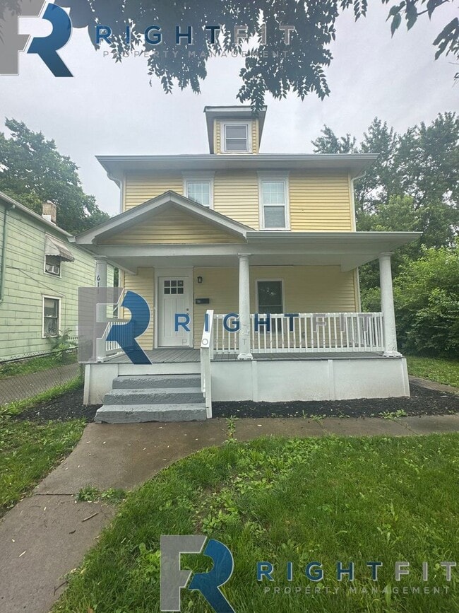 Building Photo - 611 Garfield St