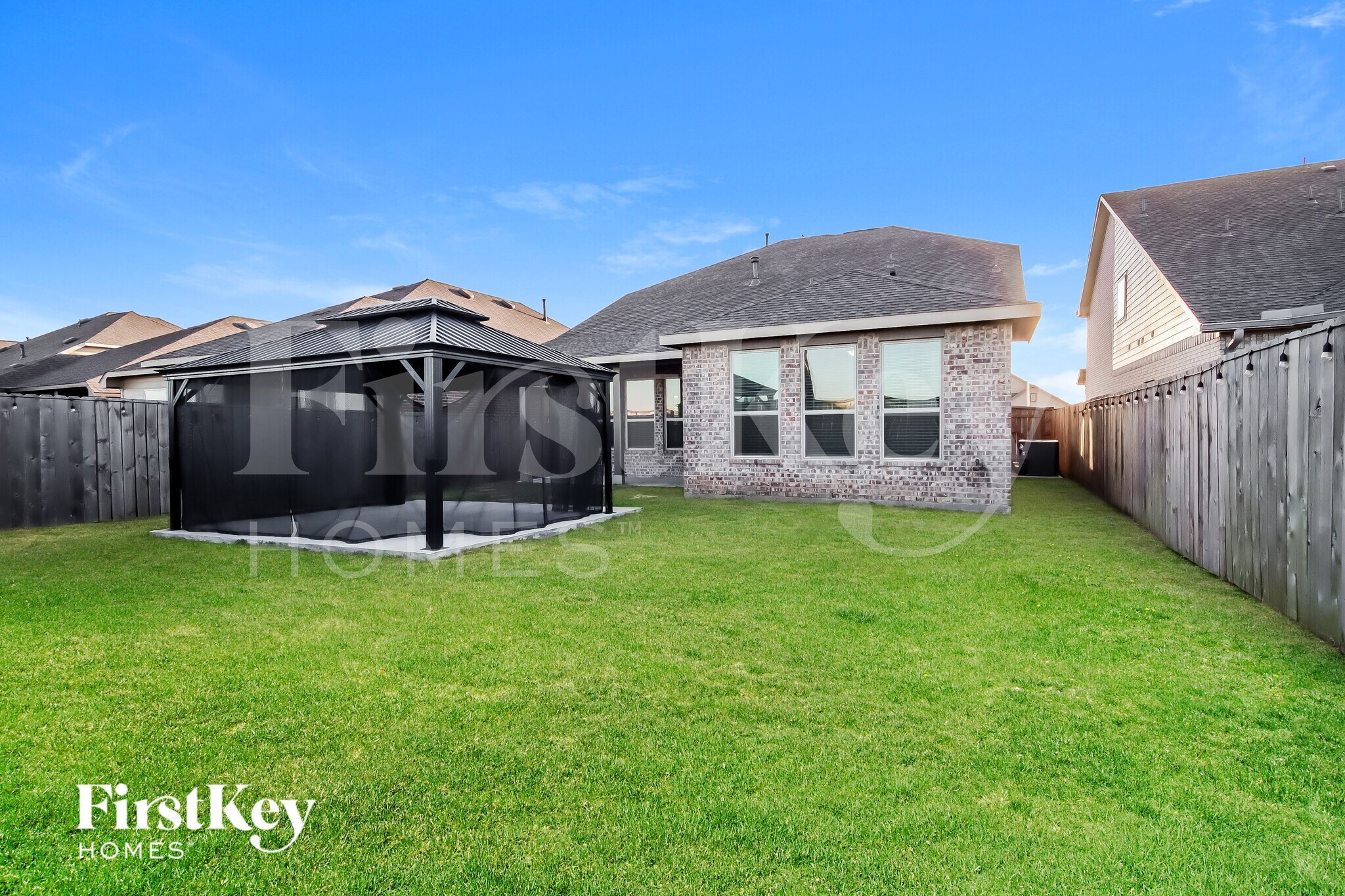 Building Photo - 2826 Torrey Pines Dr