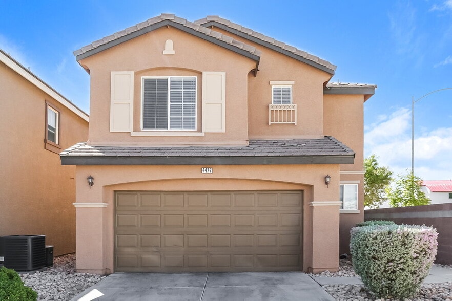 Primary Photo - 4477 Oberlander Ave