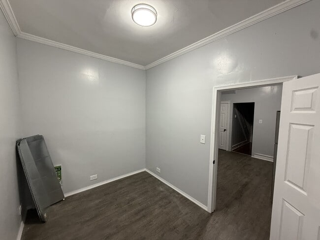 Building Photo - 1006 Spruce St