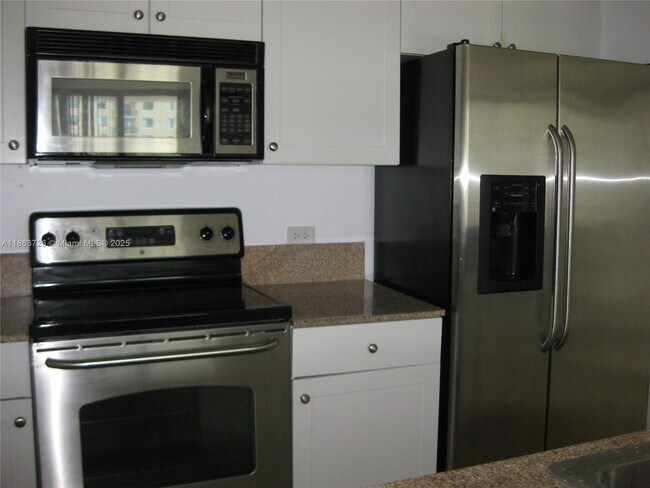 Building Photo - 117 NW 42nd Ave