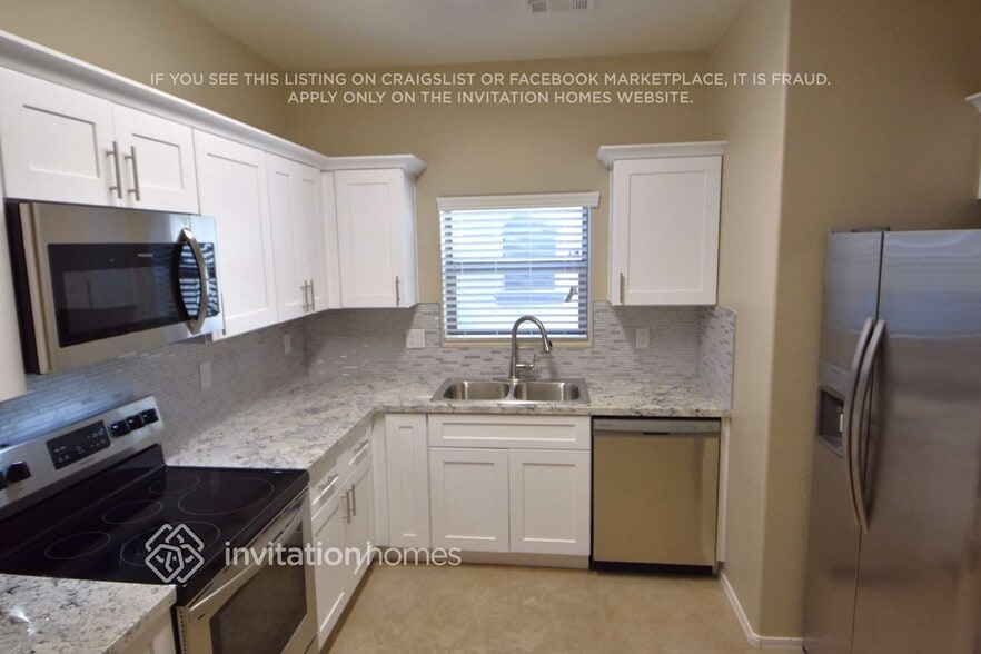 Building Photo - 17727 W Banff Ln