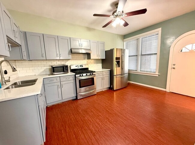 Building Photo - 3328 S Morgan St