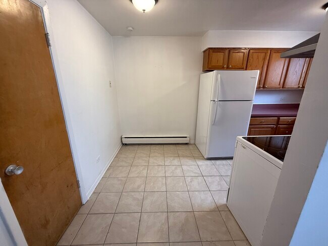 Building Photo - 1408 W Juneway Terrace