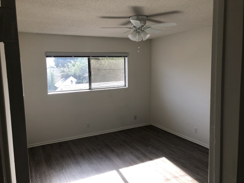 Building Photo - 5942 Malabar St