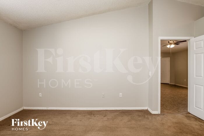 Building Photo - 7540 Groveoak Dr