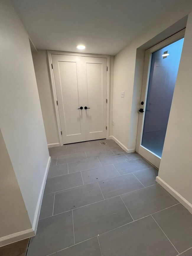 Building Photo - 1802 2nd St NW