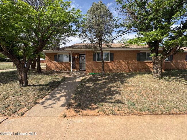 Primary Photo - 1 Wagnon Dr