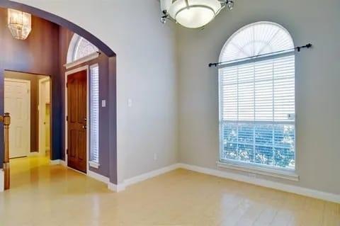 Building Photo - 8729 Sunset Trace Dr