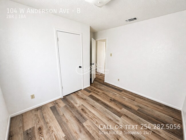 Building Photo - 104 W Anderson Ave