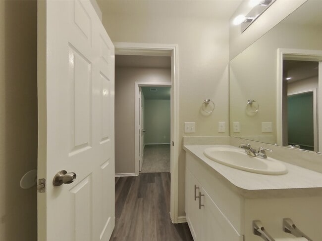 Building Photo - 254 Cumberland Forest Dr