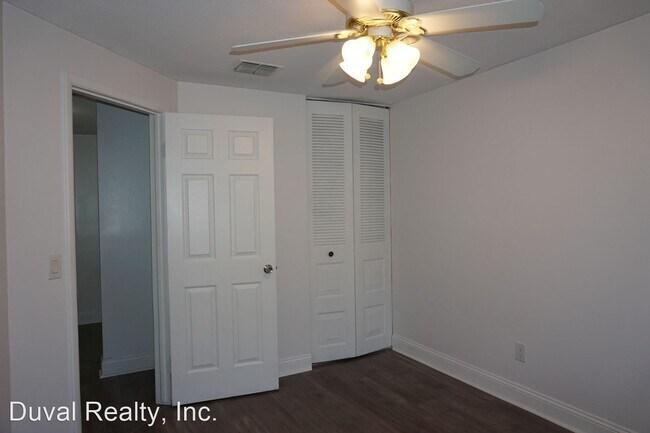 Building Photo - 3 br, 2.5 bath House - 7128 Prestwick Circ...