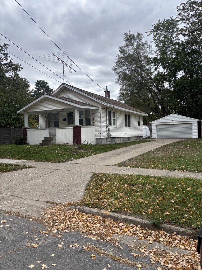 Primary Photo - 146 Exchange St SE