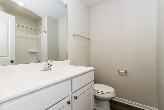 Building Photo - 457 Sunny Highlands Dr