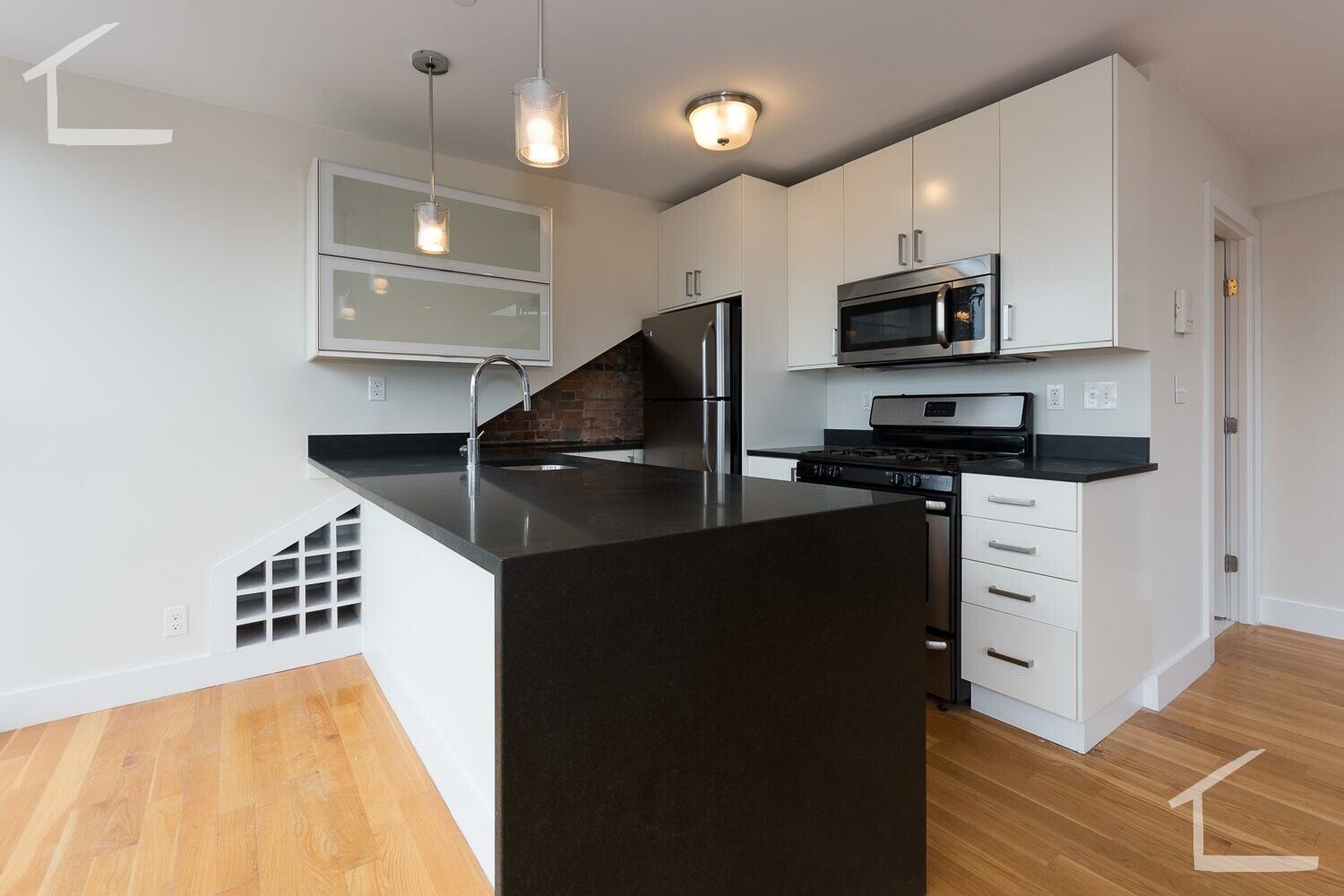 Building Photo - 656 Massachusetts Ave