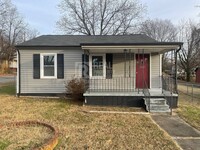 Building Photo - Renovated 3bd/1ba Ranch Style Home in Reid...