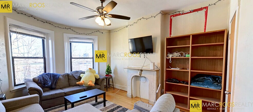 Building Photo - 86 Hammond St