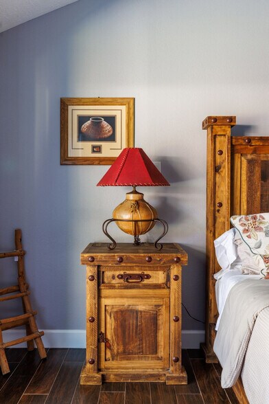 Building Photo - 15818 Val Vista Dr