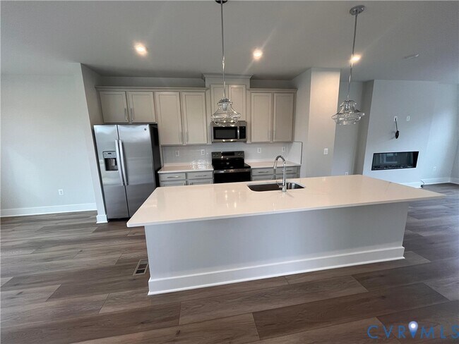 Building Photo - 9480 Pinkman Rd