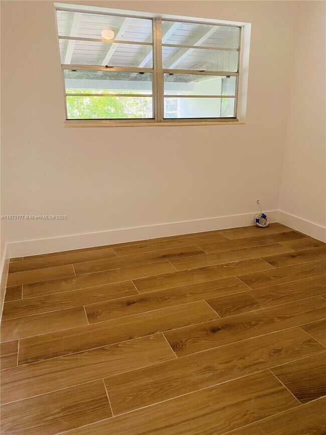 Building Photo - 8130 SW 37th Terrace