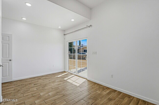 Building Photo - 9024 Tammy Ct