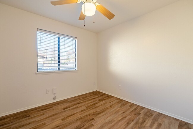 Building Photo - Beautiful 3 bedroom Home in North Austin!!