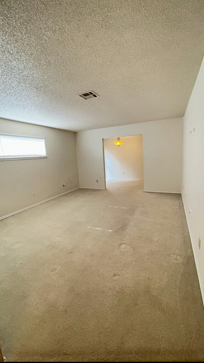 Building Photo - 931 SW 97th St