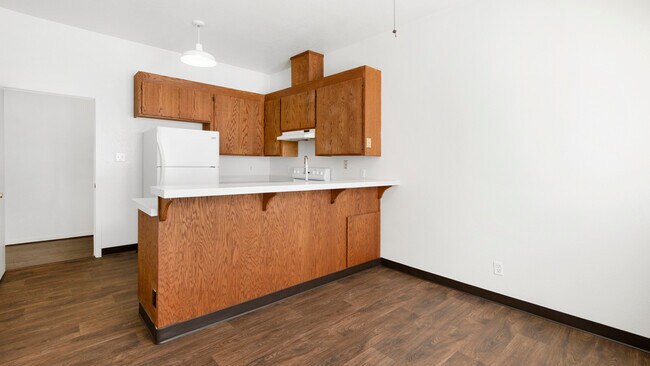 Building Photo - 1336 Park Ave