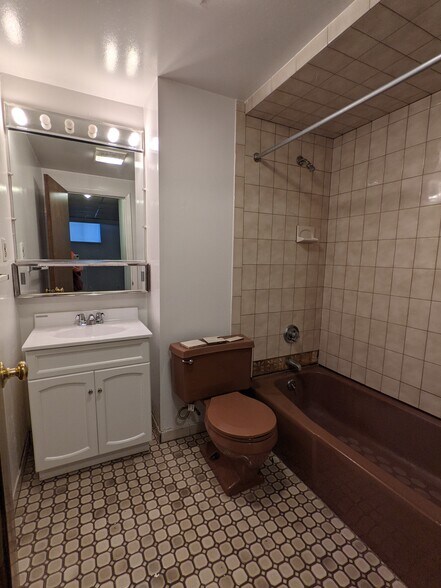 Building Photo - 34 Medfield St