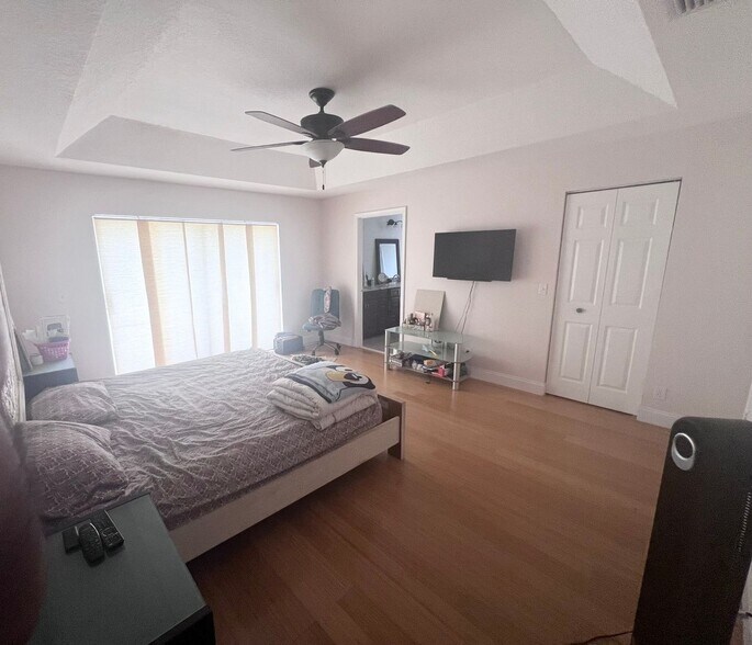 Building Photo - 3872 Cypress Lake Dr