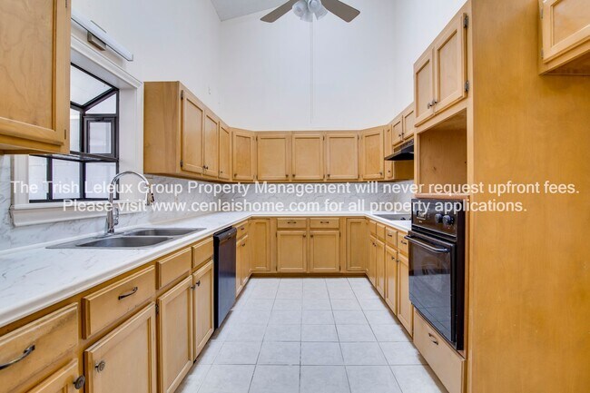 Building Photo - 346 Windermere Blvd