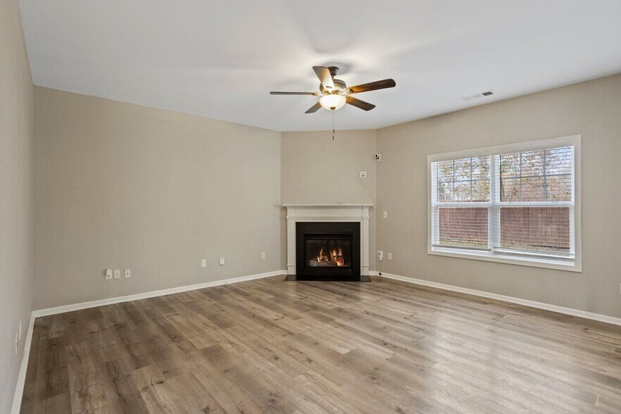 Building Photo - 26 Deckers Way