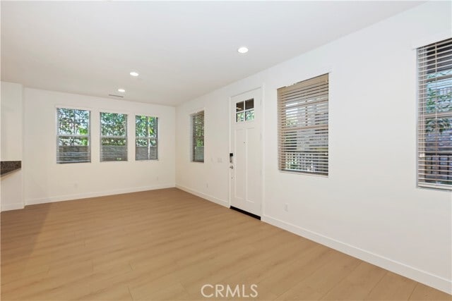 Building Photo - 568 Granite St