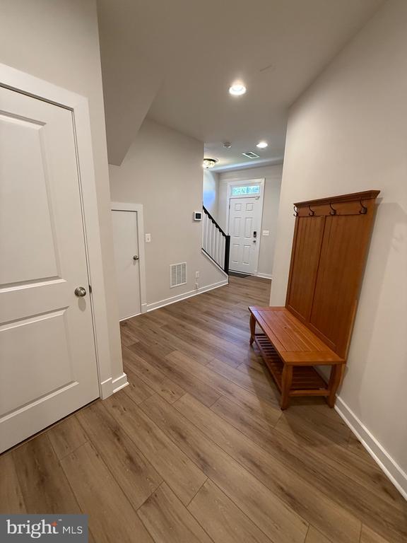 Building Photo - 128 Kinross Ln