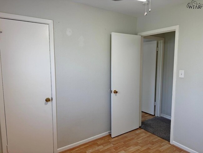 Building Photo - 4610 N Eden Hills Cir