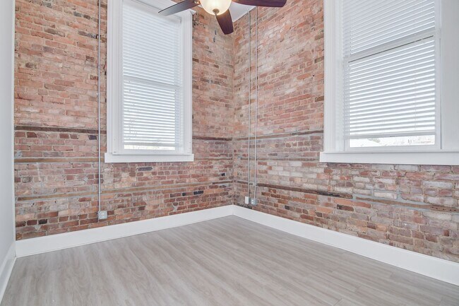 Building Photo - 2 Bedroom 1 Bath Apartment in Harlem