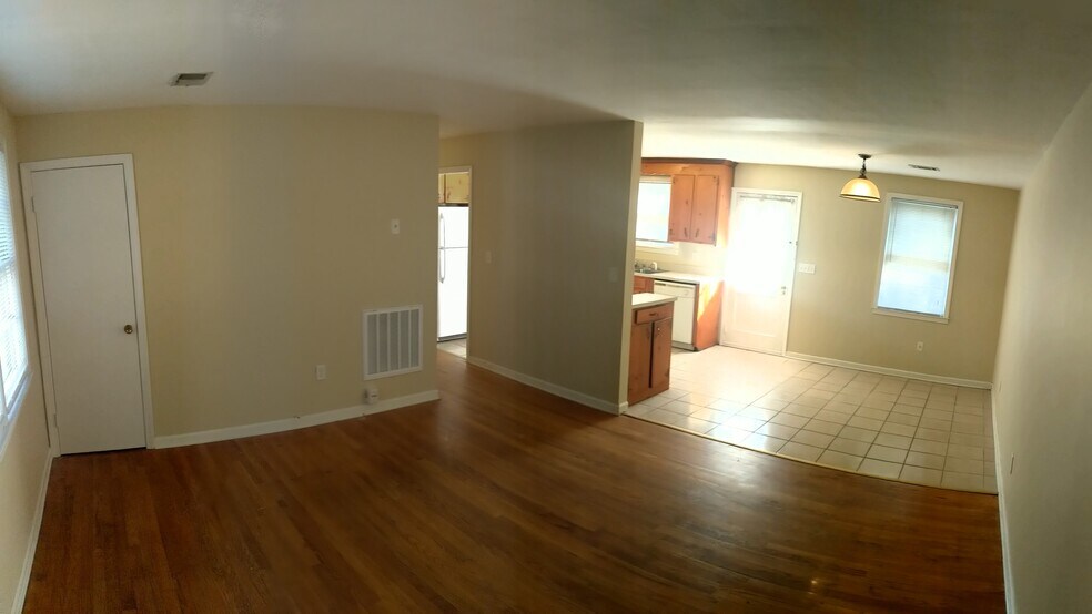 Building Photo - 1527 Brookbank Ave