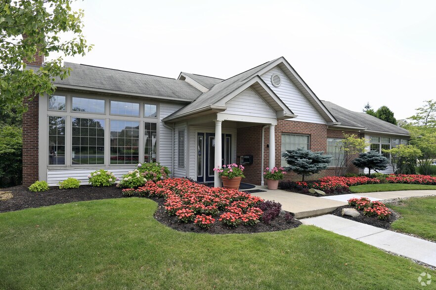 Terraces on Northridge 256 Northridge Oval Brooklyn OH 44144