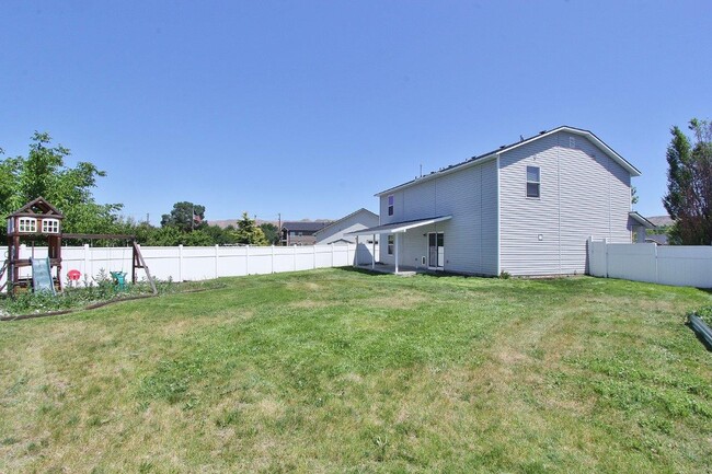 Building Photo - 769 S Beaver Creek Way