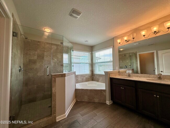 Building Photo - 8135 Cape Fox Dr