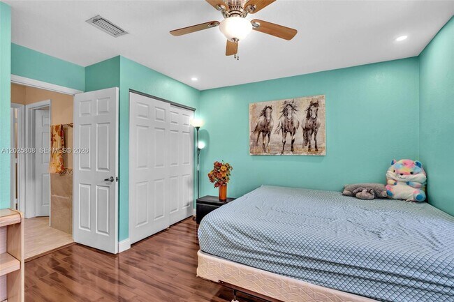 Building Photo - 16408 Sapphire Pl