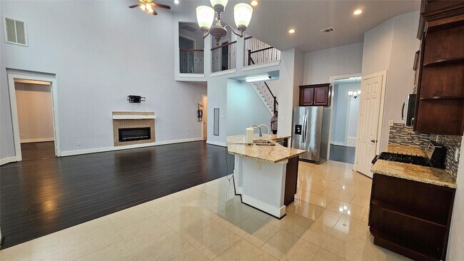 Building Photo - 3715 Aldridge Dr