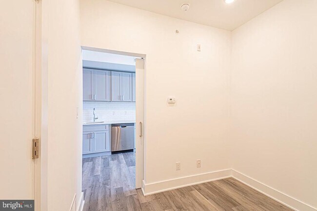 Building Photo - 1245 Ridge Ave