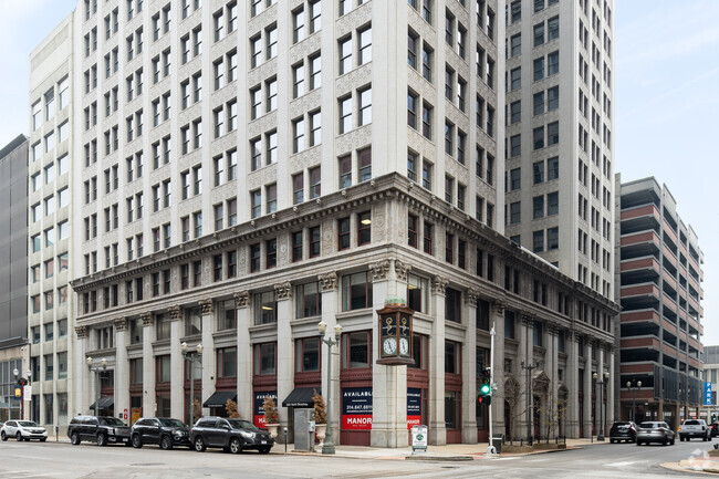 Building Photo - Marquette Apartments