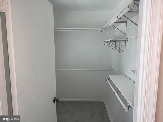 Building Photo - 24 Marwood Ct