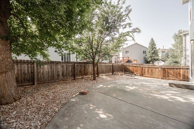 Building Photo - Students Welcome! Charming 3-Bedroom, 2-Bath Home in the Heart of Mid-Town Fort Collins