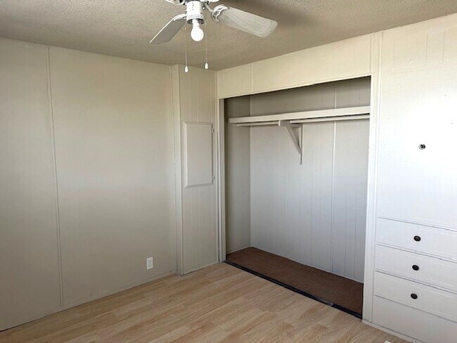 Building Photo - 3 bedroom double wide in Spring Creek