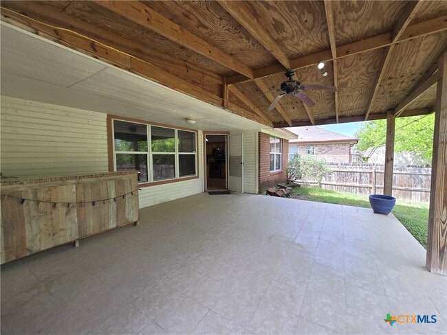 Building Photo - 3903 Bade Dr