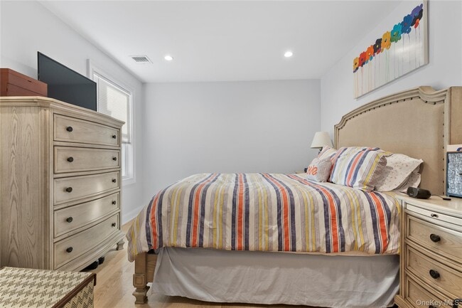 Building Photo - 17 Virginia Ave