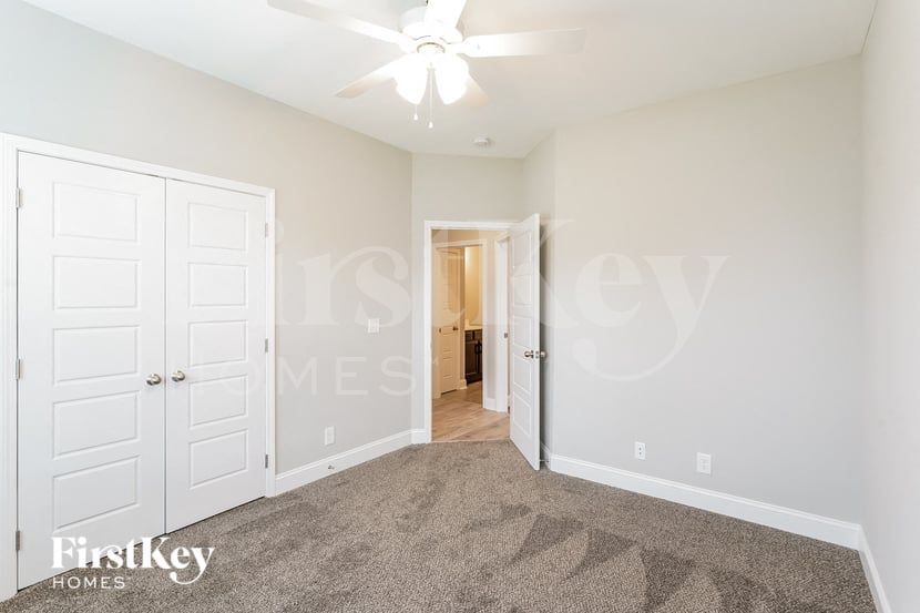 Building Photo - 623 Alvin Rd